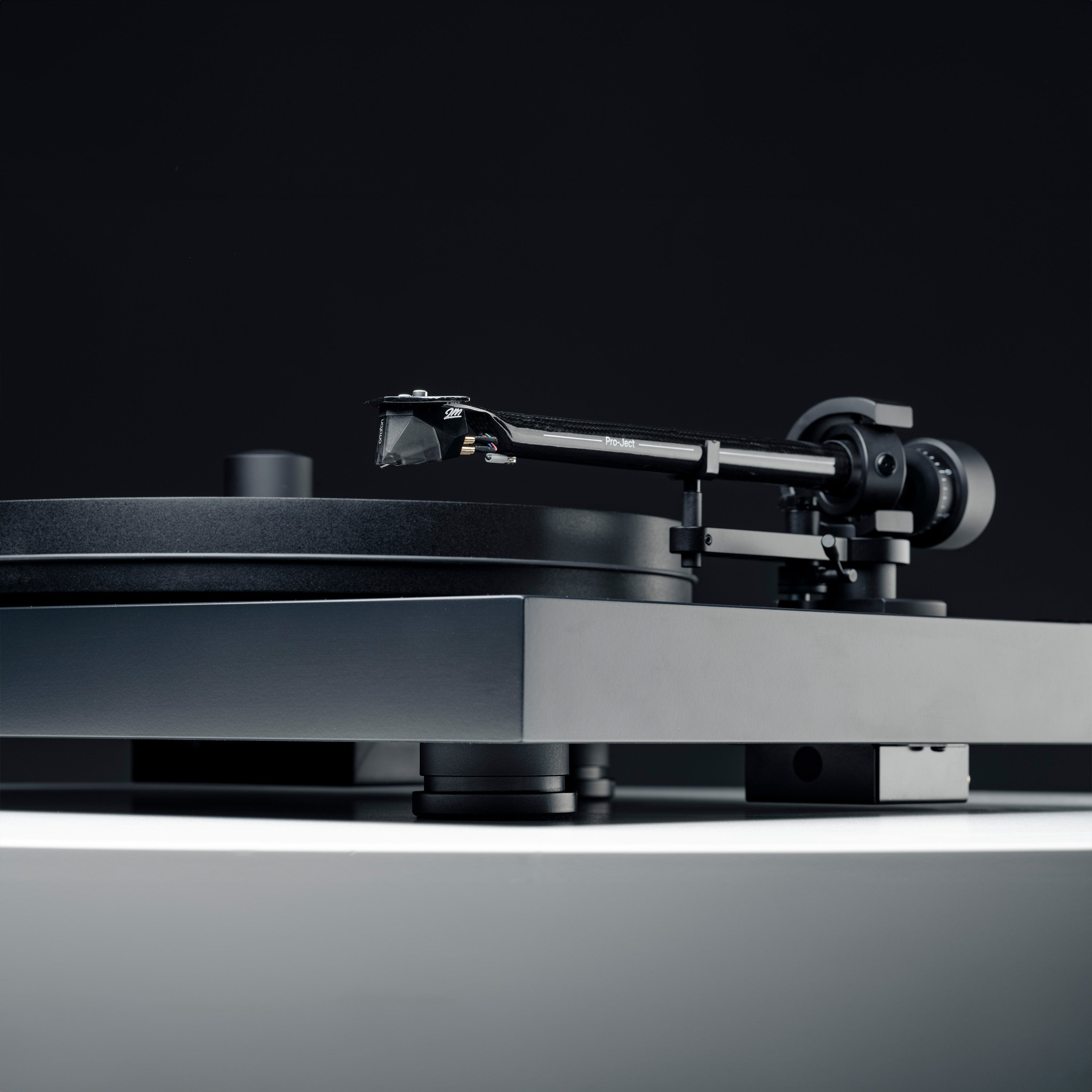 Pro-Ject 2Xperience Turntable (2M Silver)