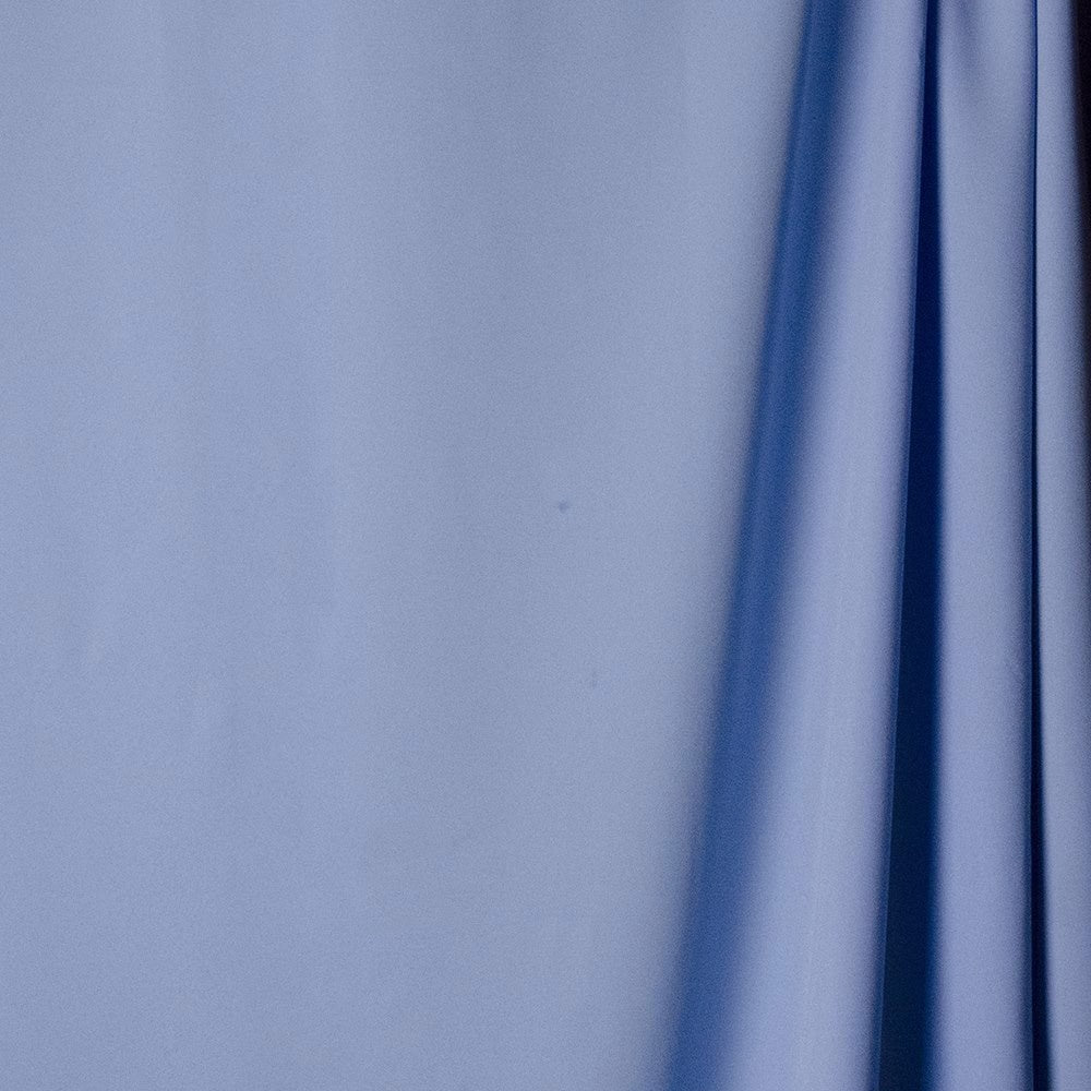 Fond en polyester infroissable Savage bleu poudre