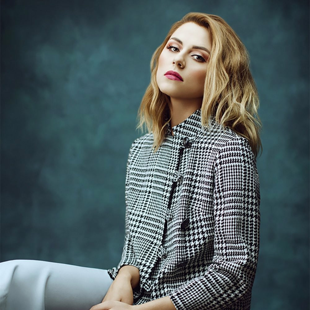 Toile de fond peinte sauvage alpine