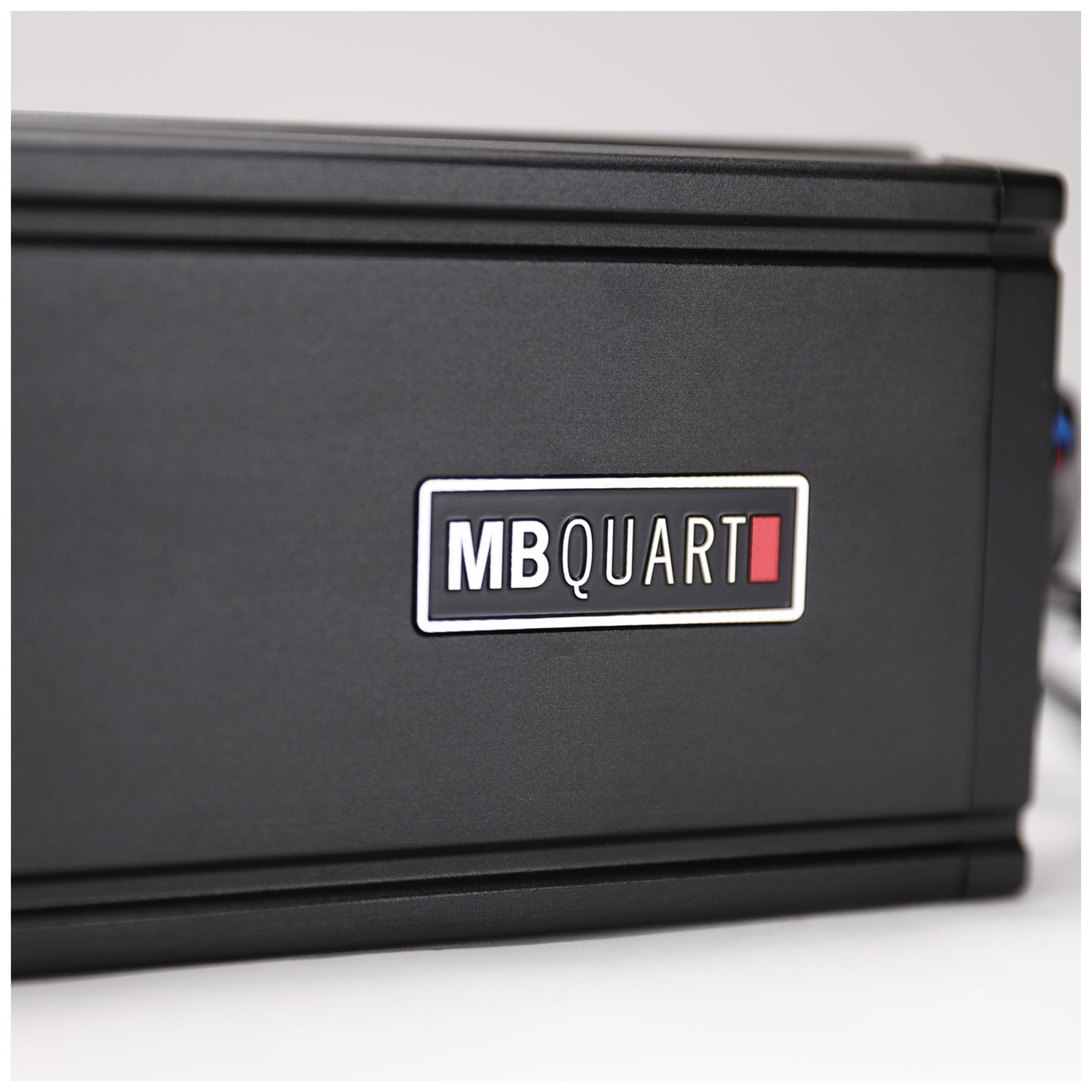 MB Quart DA2-500.5D 5 Ch Amplifier - 4 x 50W + 1 x 225W @ 2 Ohms, 4 x 35W + 1 x 150 W @ 4 Ohms