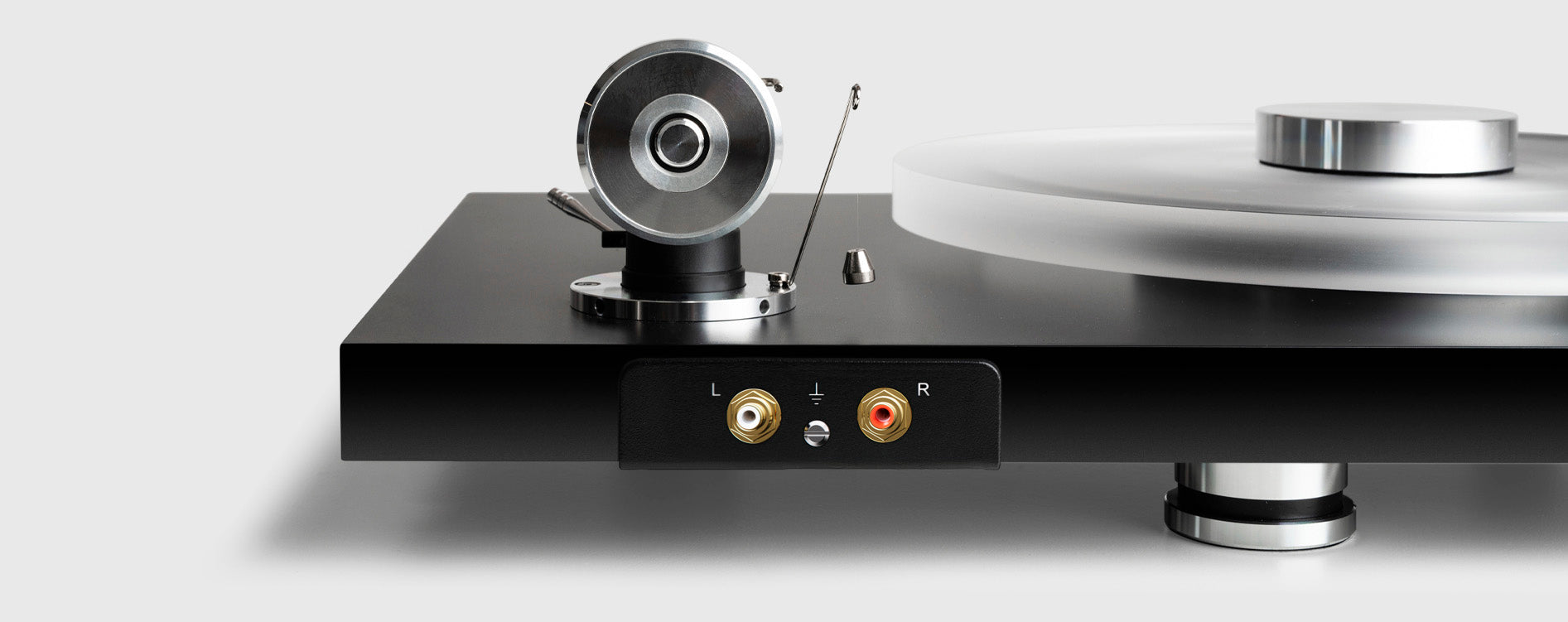 Pro-Ject Debut Reference 10 Turntable