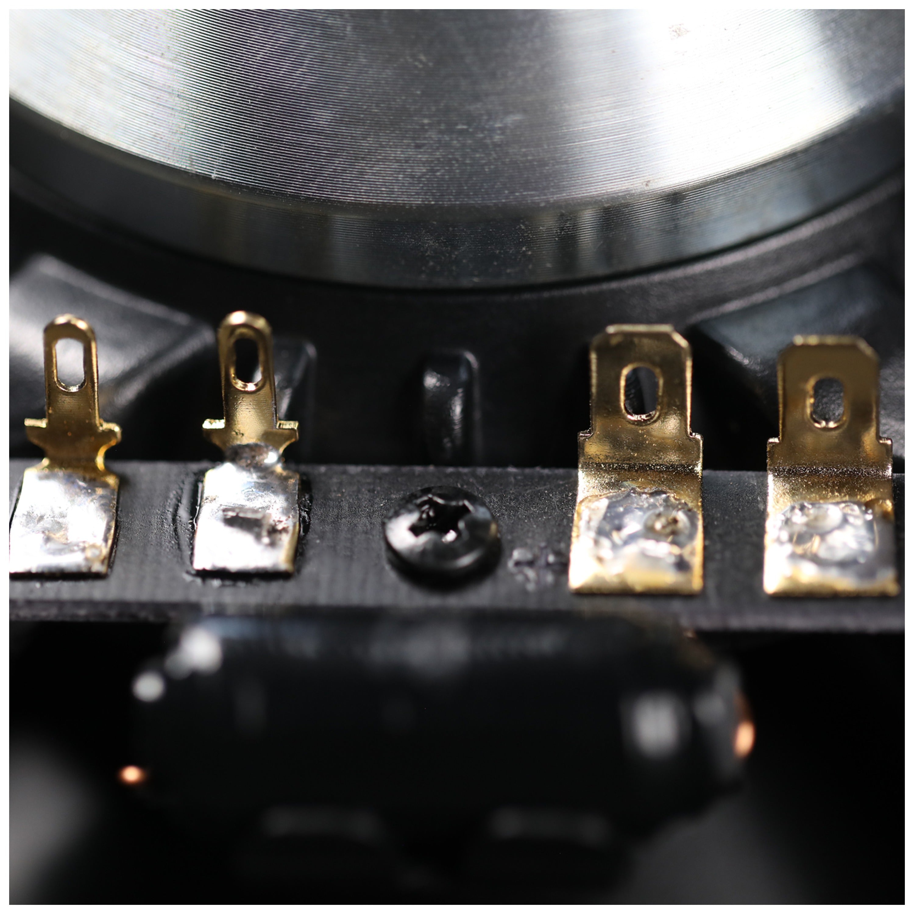 MB Quart HC1-57DT 5x7" 3-Way 2 Ohm Coaxial Speakers for Harley-Davidson - Directly Upgrades the Saddlebag Speakers.