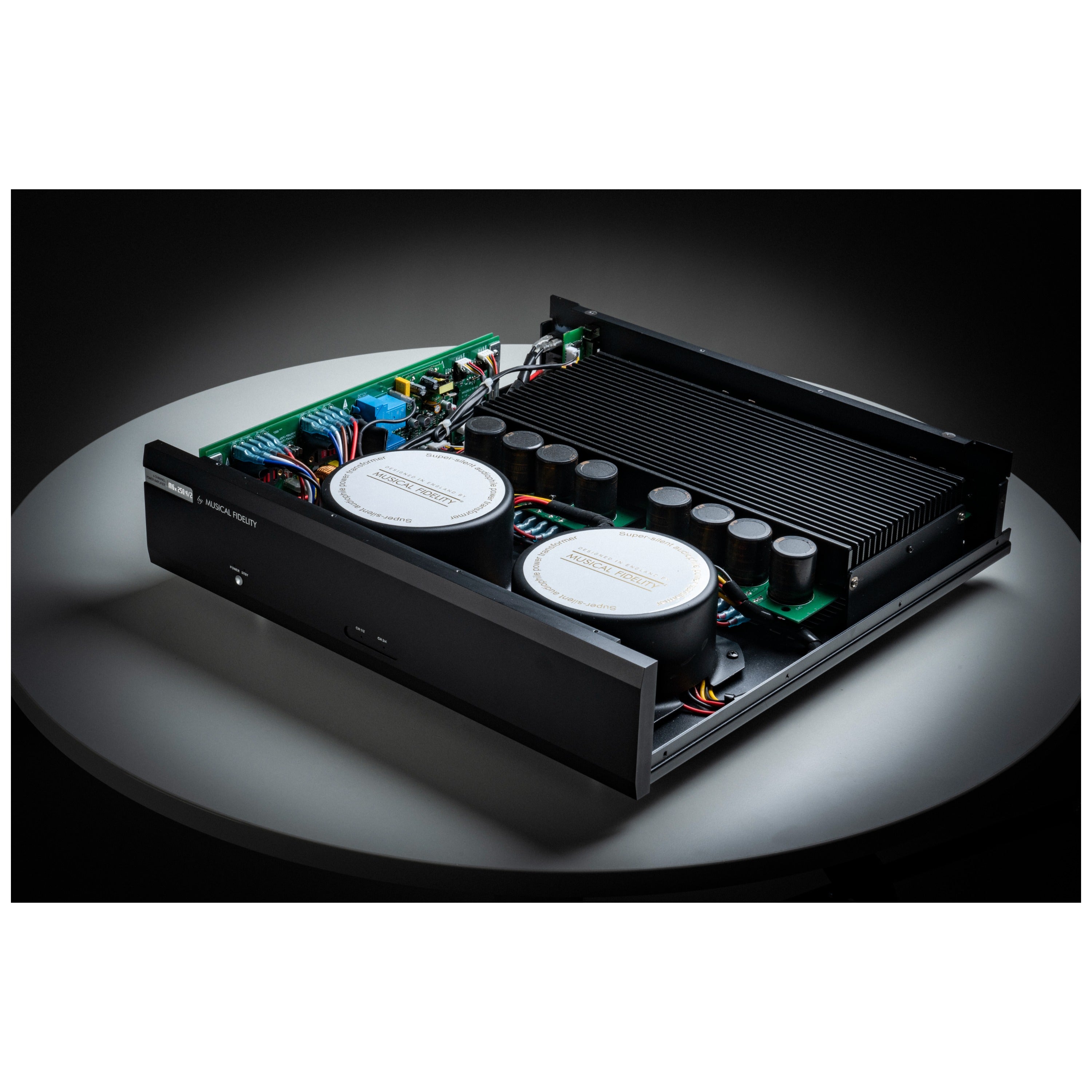 Musical Fidelity M6X250.4/2 4 Channel Power Amplifier Bridgeable to 2 Channel 8 ohm