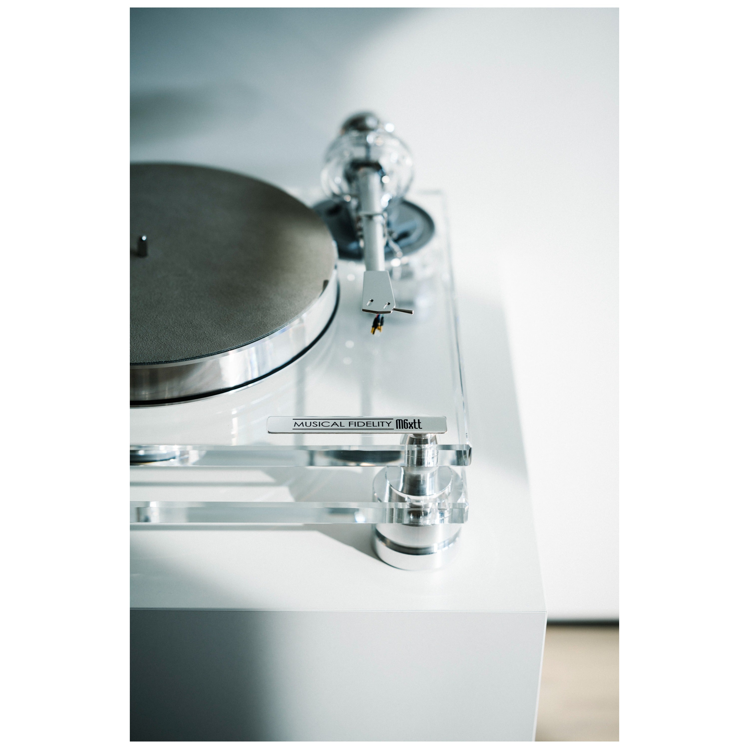 Musical Fidelity M6XTT Turntable With TA9 Tonearm