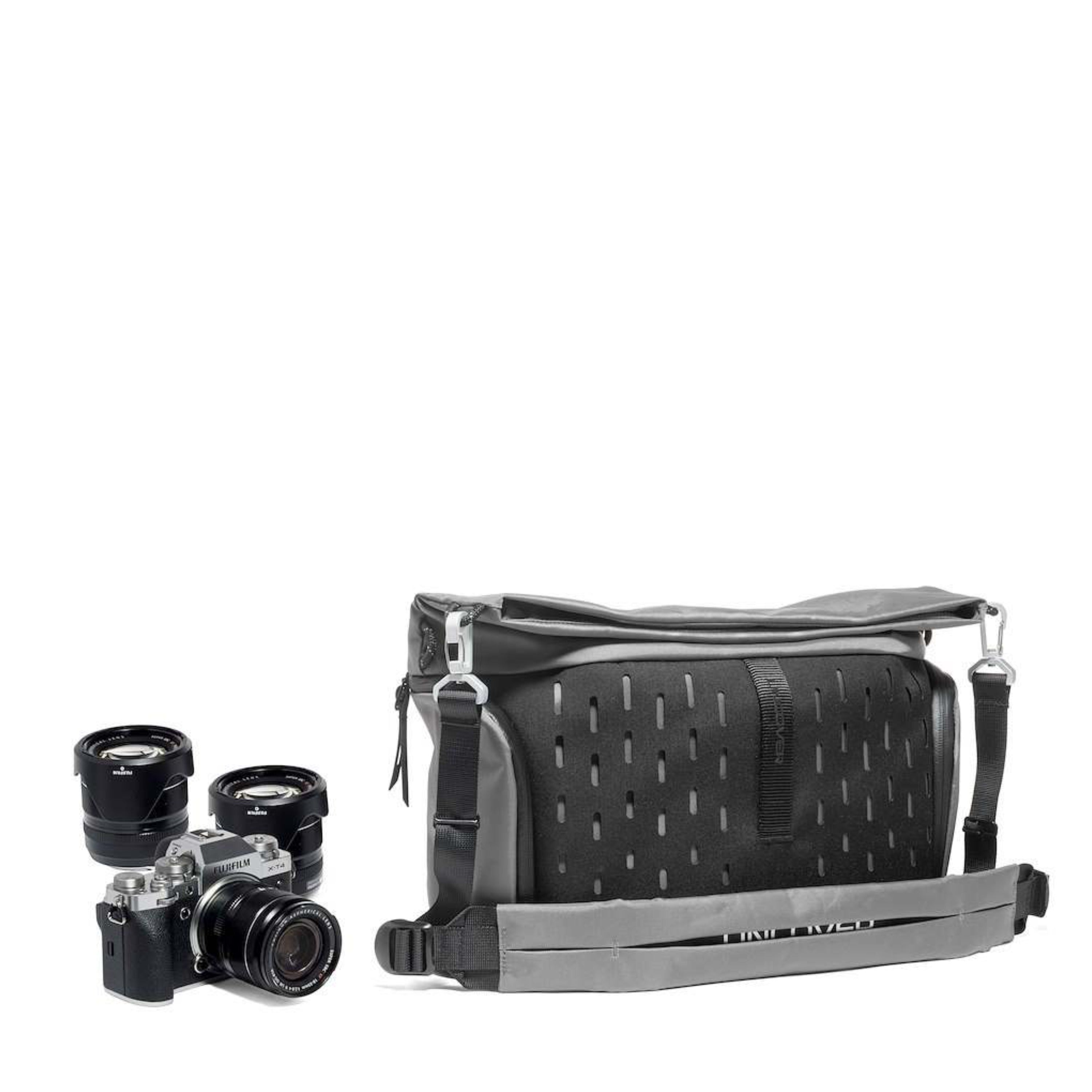 Manfrotto UNCOVER Messenger Bag 12L