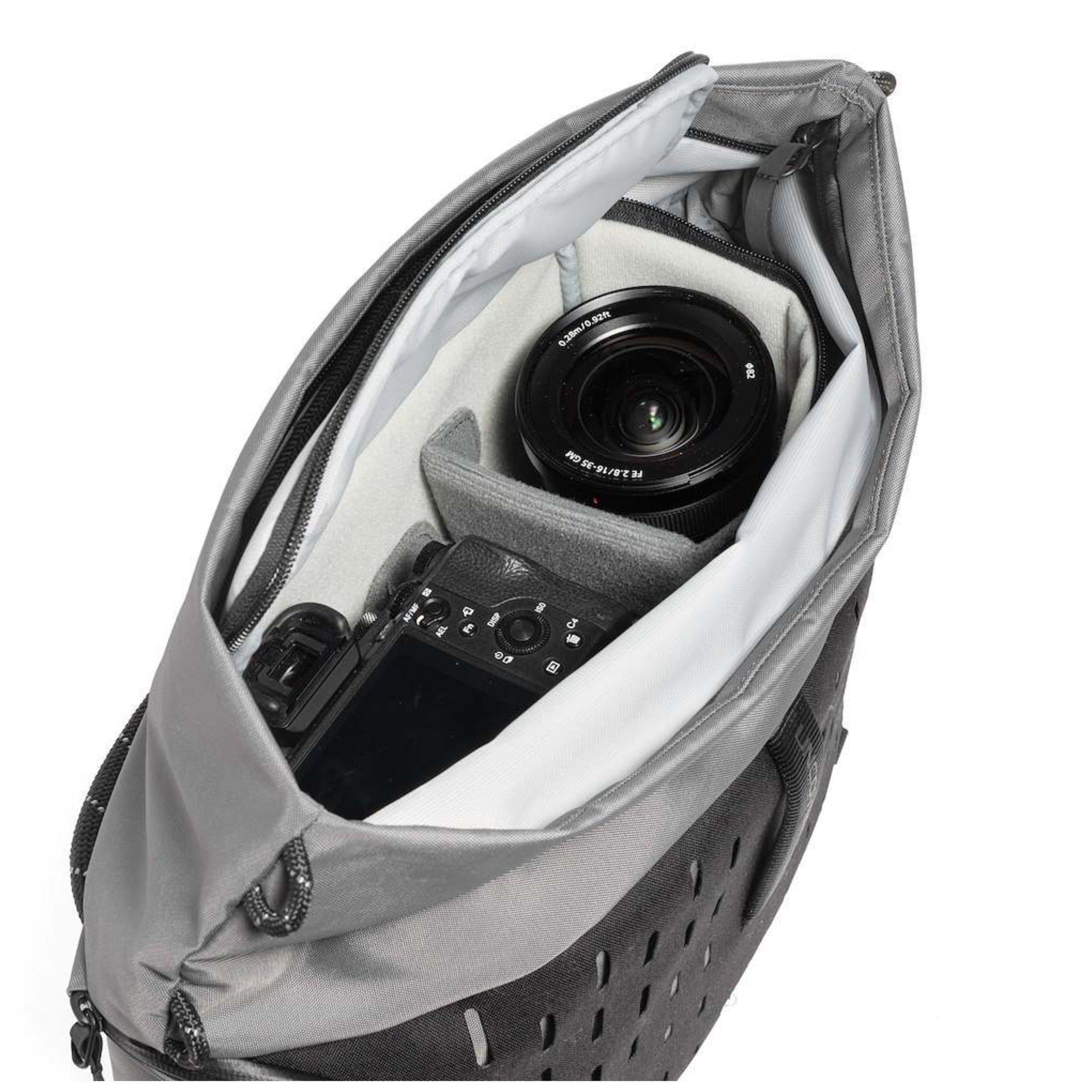 Manfrotto UNCOVER Messenger Bag 12L