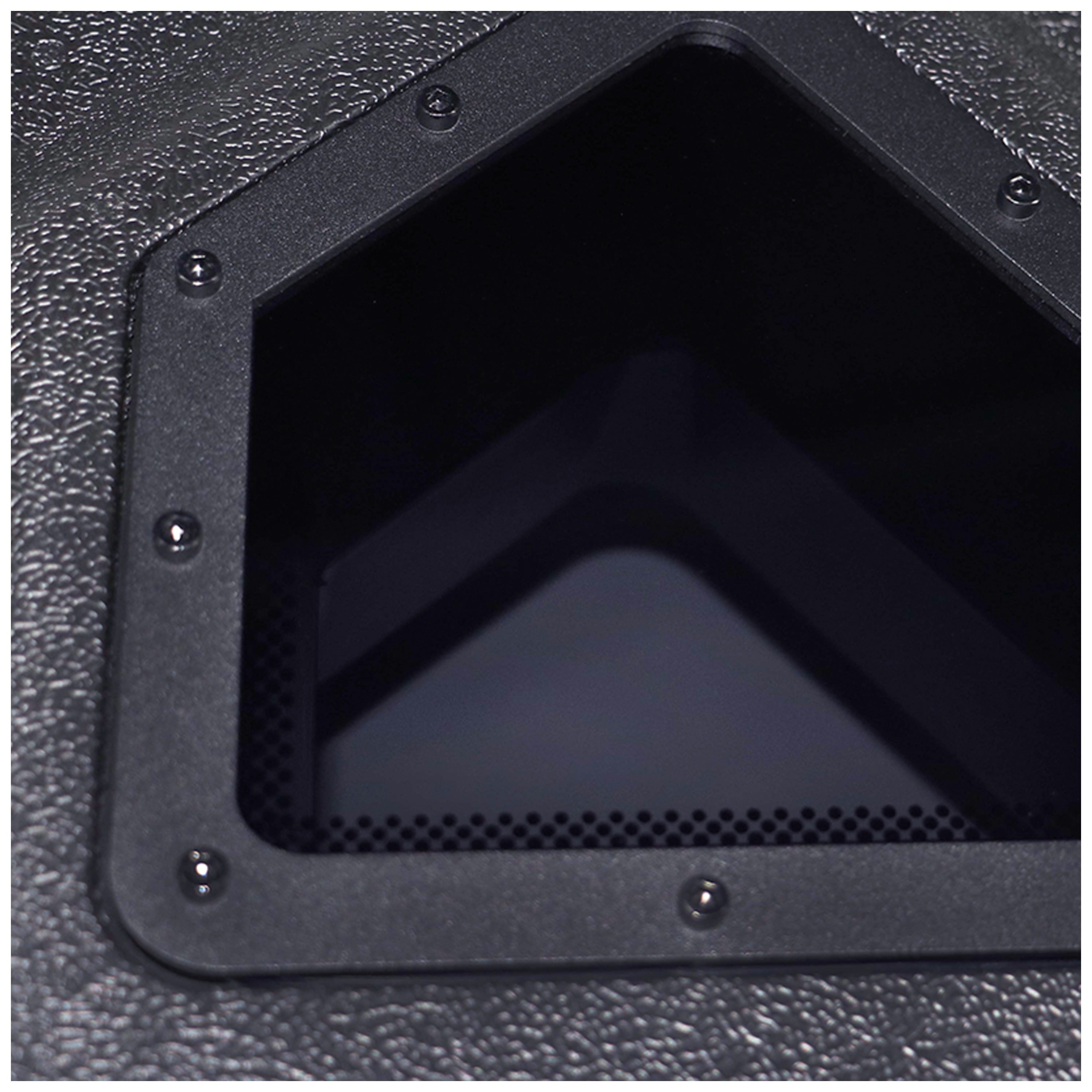 MB Quart MBQRG2-S6R 500-watt, audio roof with a dash-mounted GMR-LCD source unit.