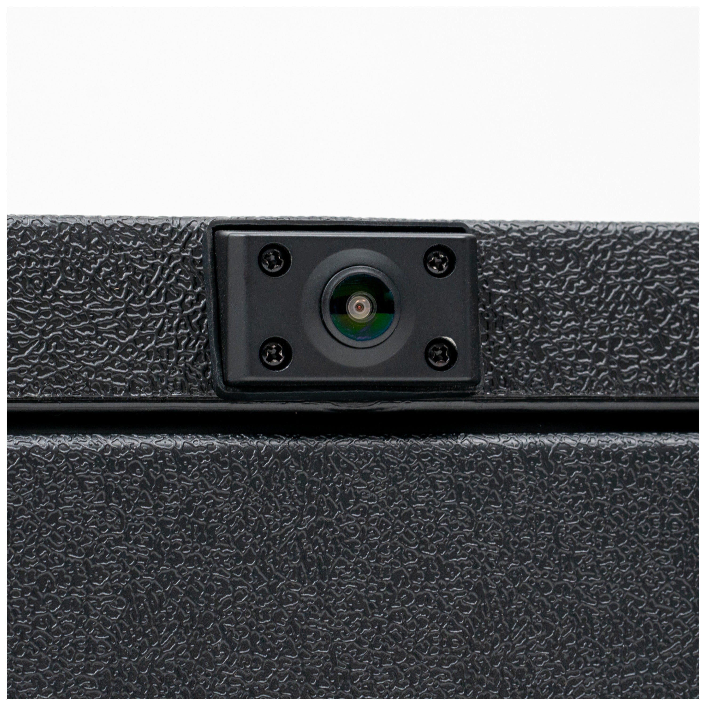 MB Quart MBQRG2-S7R 500-watt Ranger audio roof with a dash-mounted GMR7V1 source unit