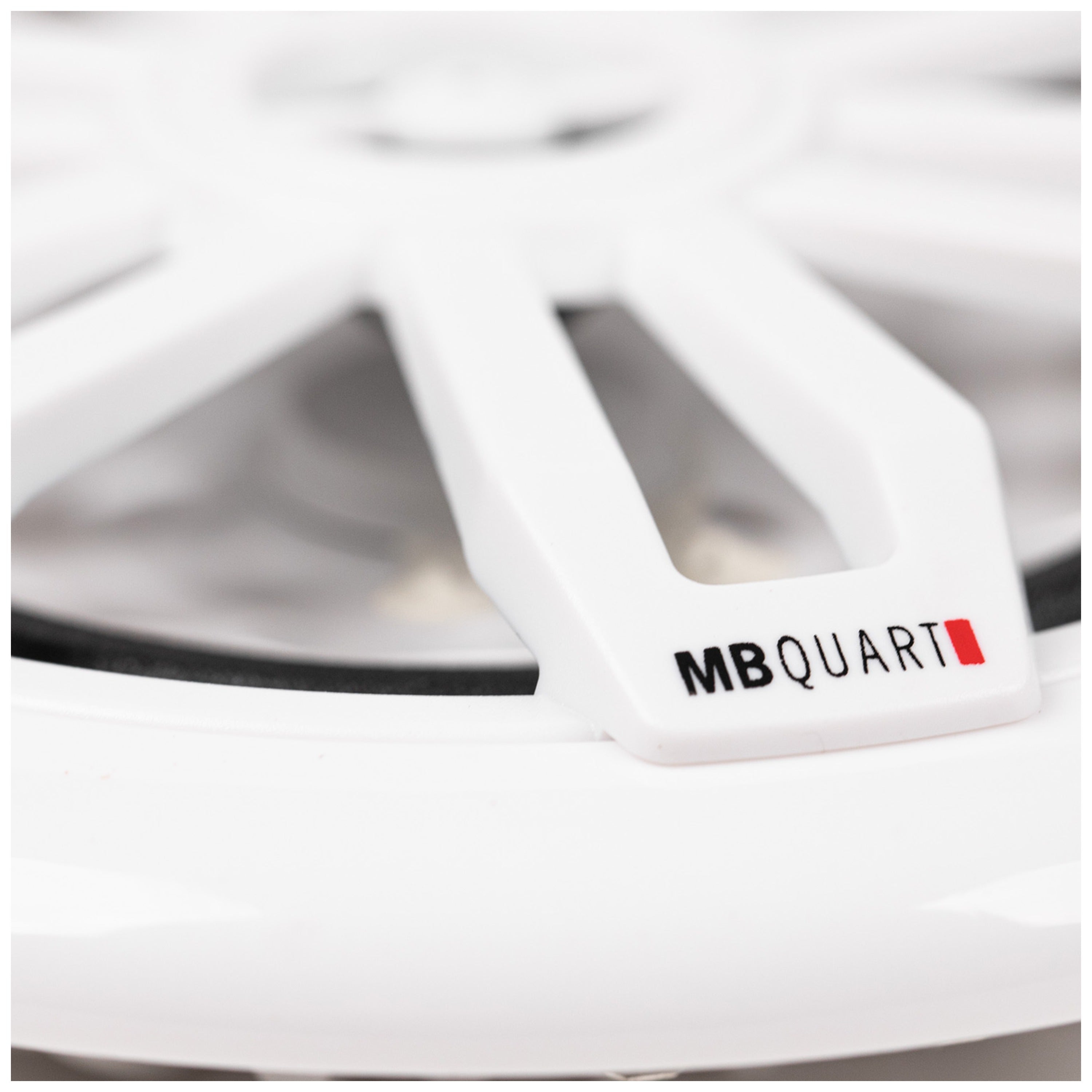 MB Quart NF1-116SW White 6.5" 2-Way Coaxial Nautic Formula Slim Fit Speaker System with Integrated Tweeter