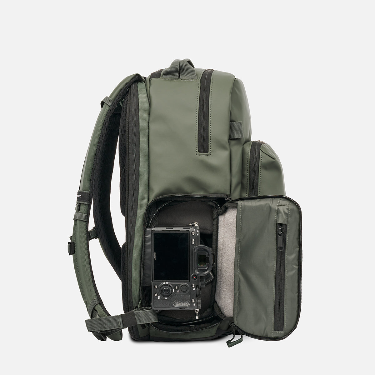 PRVKE POCKET 31L in Wasatch Green, Side Access