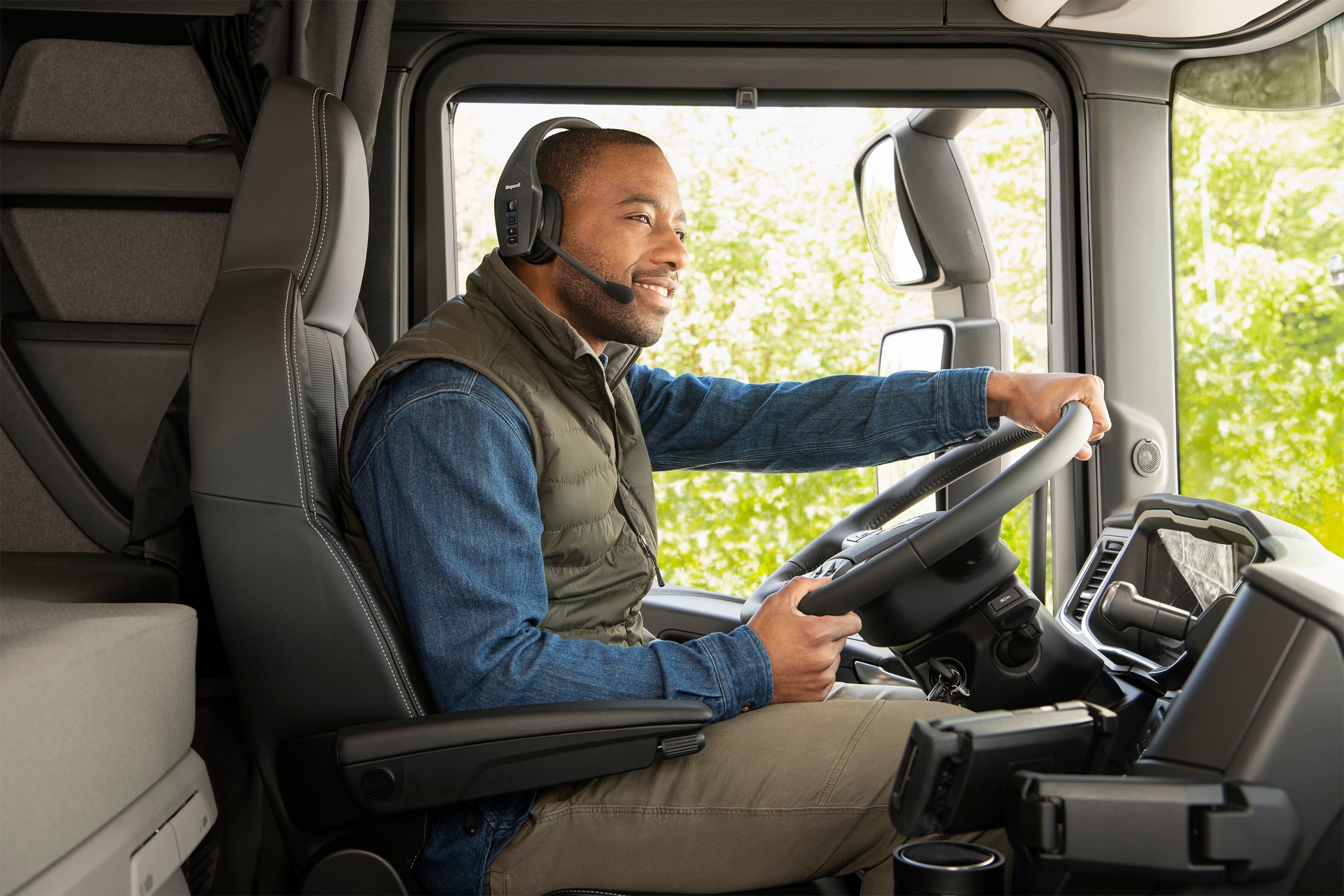 Gentec International Appointed the Exclusive BlueParrott Distribution Partner for Canada