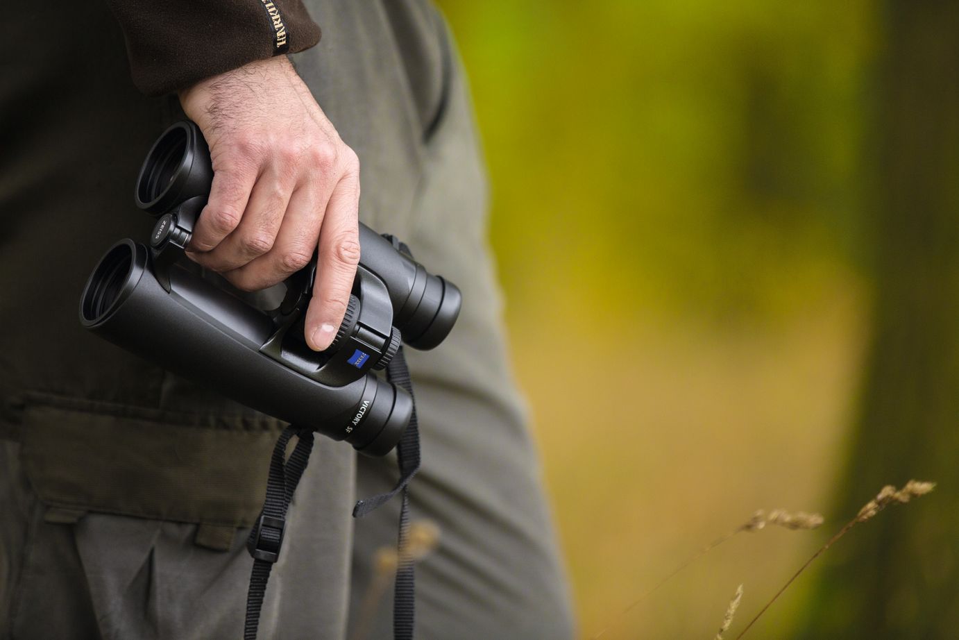 A Buyer's Guide to Binoculars