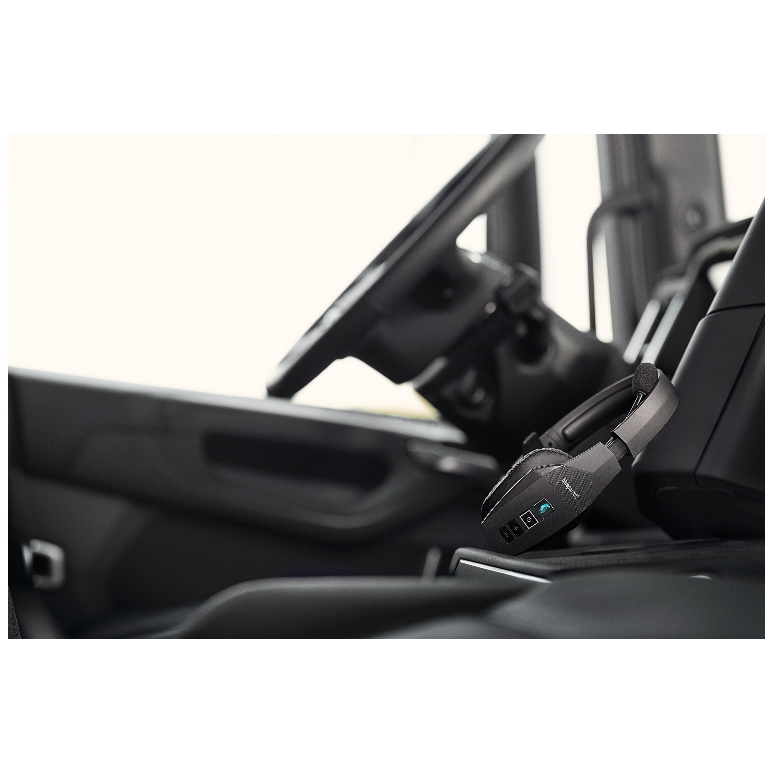 BlueParrott B550-XT 100% Voice-Activated Noise-Cancelling Bluetooth® Headset