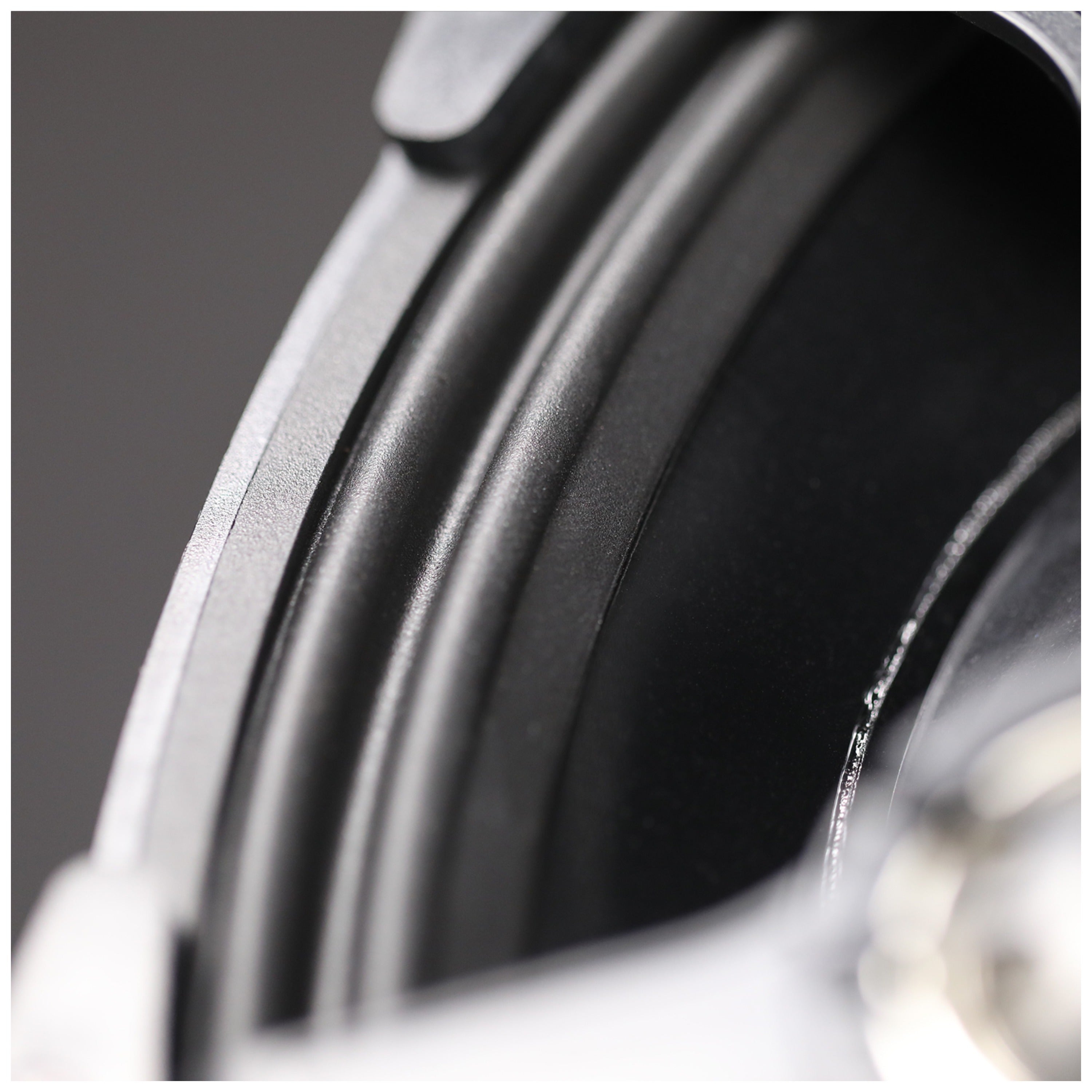 MB Quart HC1-57DT 5x7" 3-Way 2 Ohm Coaxial Speakers for Harley-Davidson - Directly Upgrades the Saddlebag Speakers.