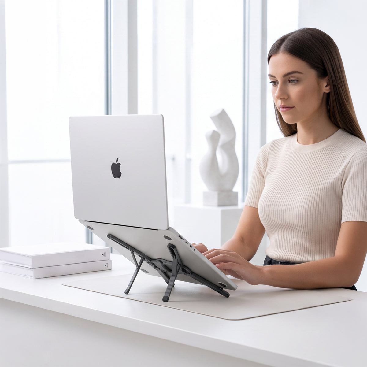 iQ 3-in-1 Magnetic Stand