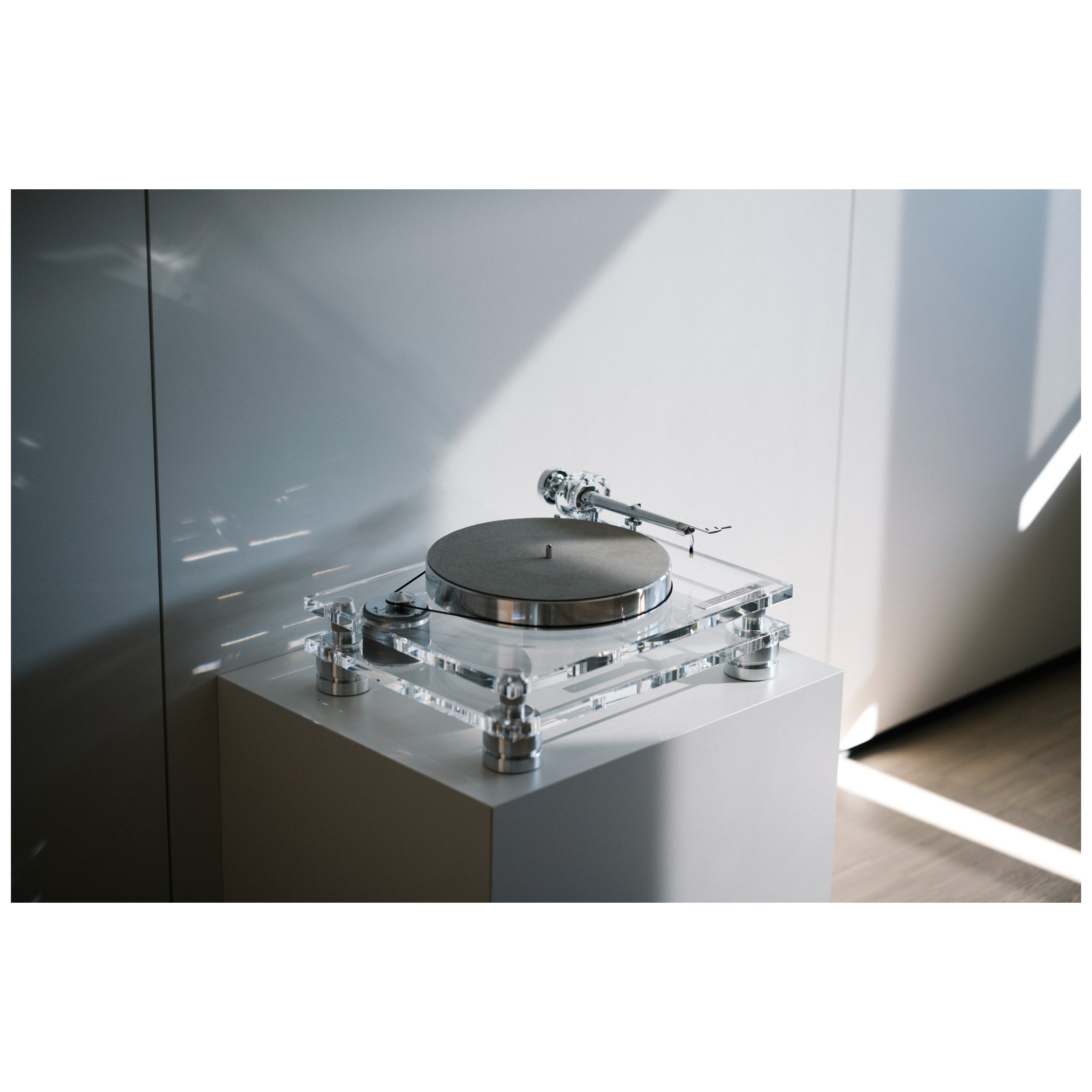Musical Fidelity M6XTT Turntable With TA9 Tonearm