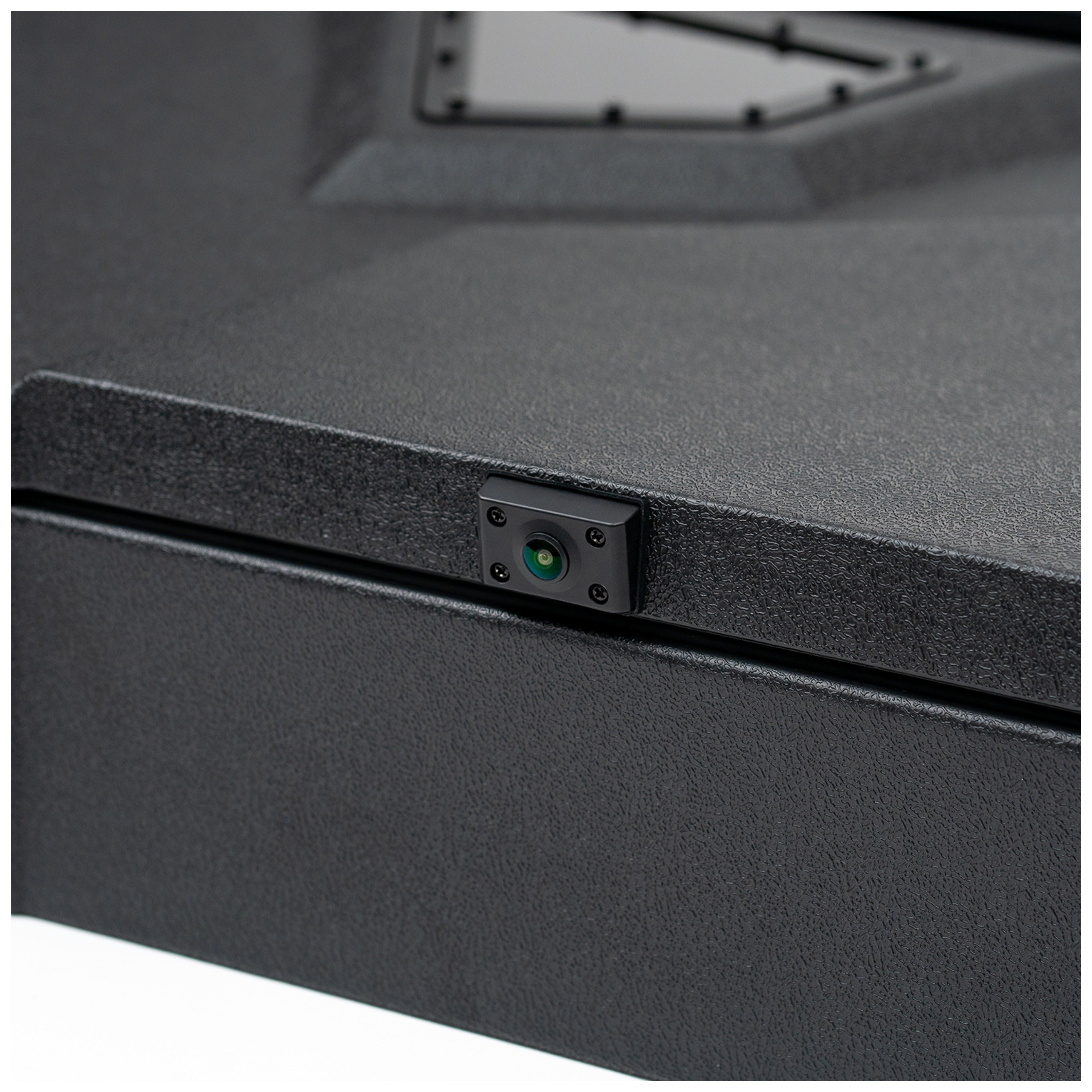 MB Quart MBQRG2-S7R 500-watt Ranger audio roof with a dash-mounted GMR7V1 source unit