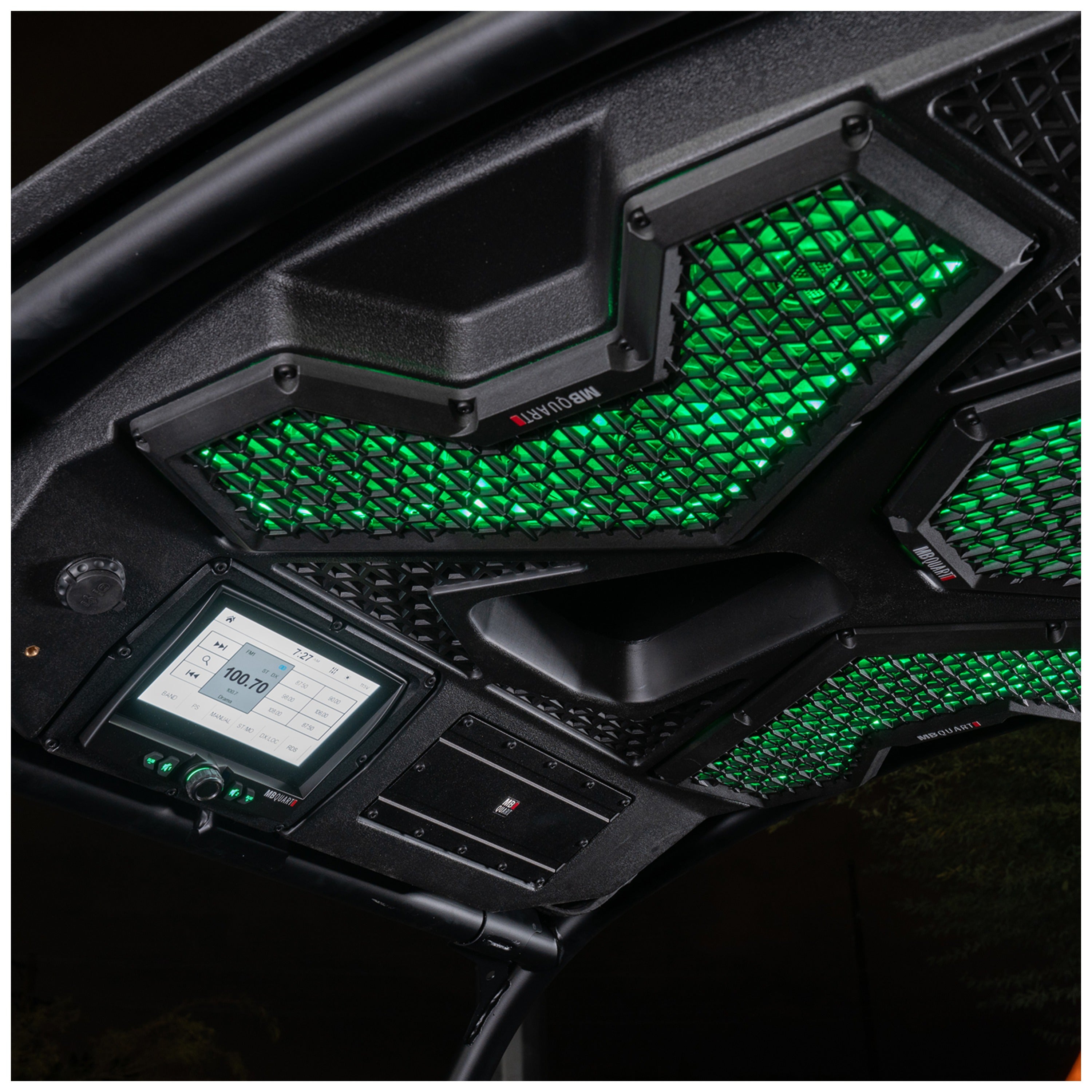 MB Quart MBQRT2-S7R 500-watt, RZR Trail audio roof with a GMR7V1 source unit.