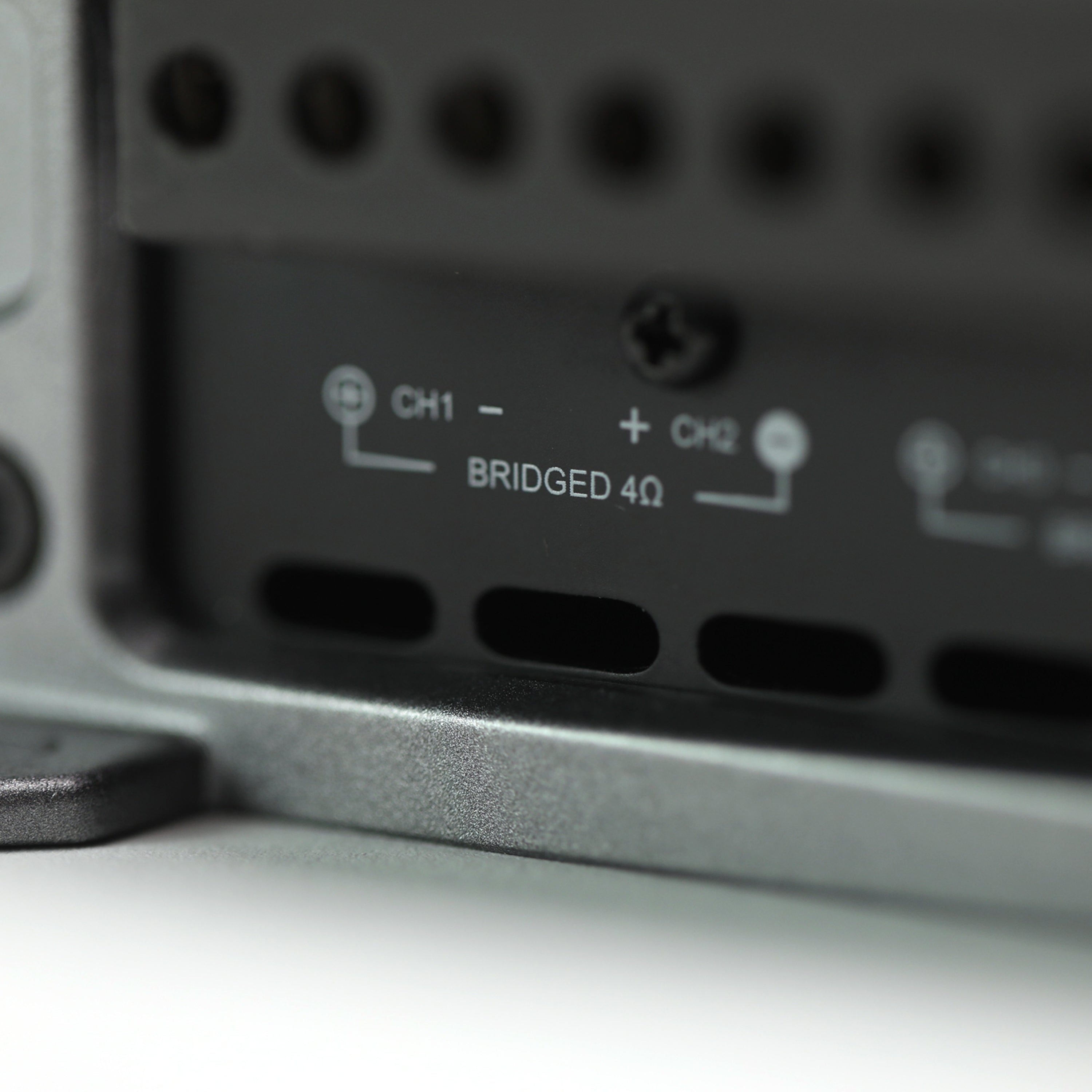 MB Quart PA1-400.4 Premium Pro 400 Watt 4-Channel Amplifier