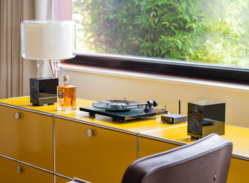 Projector Turntable Pro-Ject T1 EVO Turntable (OM10)