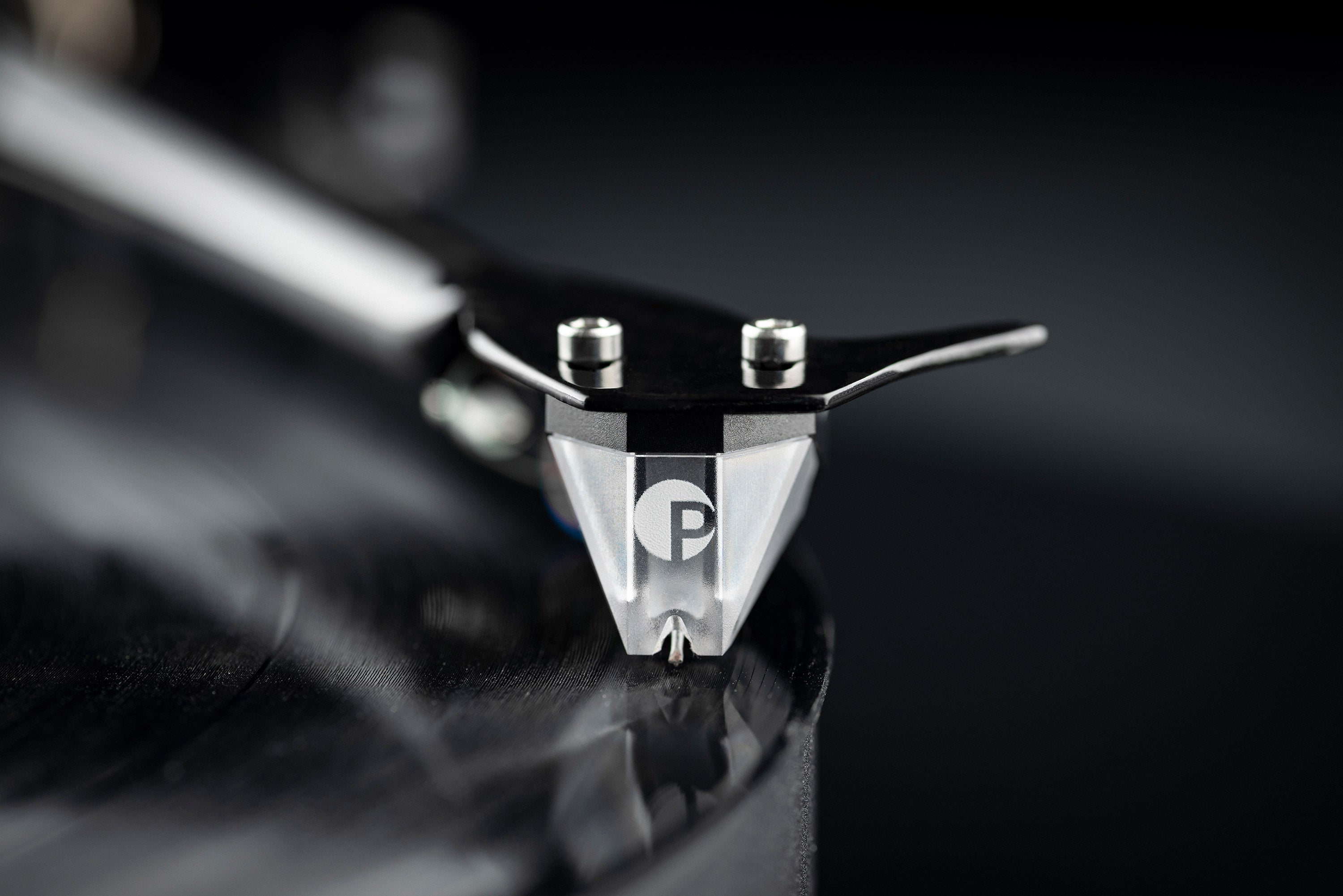 Pro-Ject Debut Pro Balanced Turntable (Pick It Pro B)