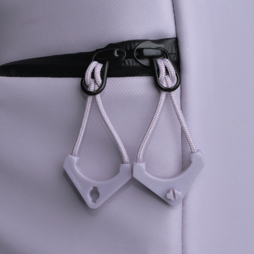 WANDRD WORRYLESS® Locking Zipper Pullers