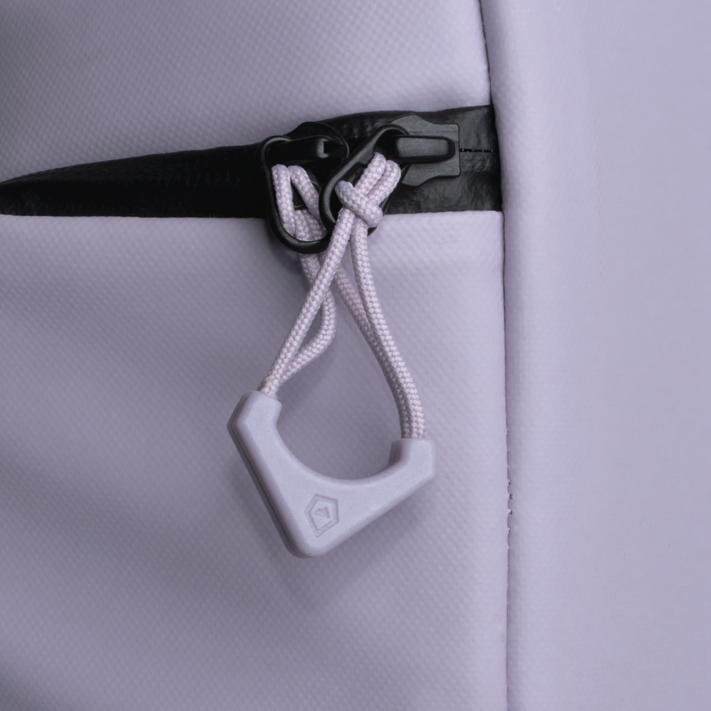 WANDRD WORRYLESS® Locking Zipper Pullers