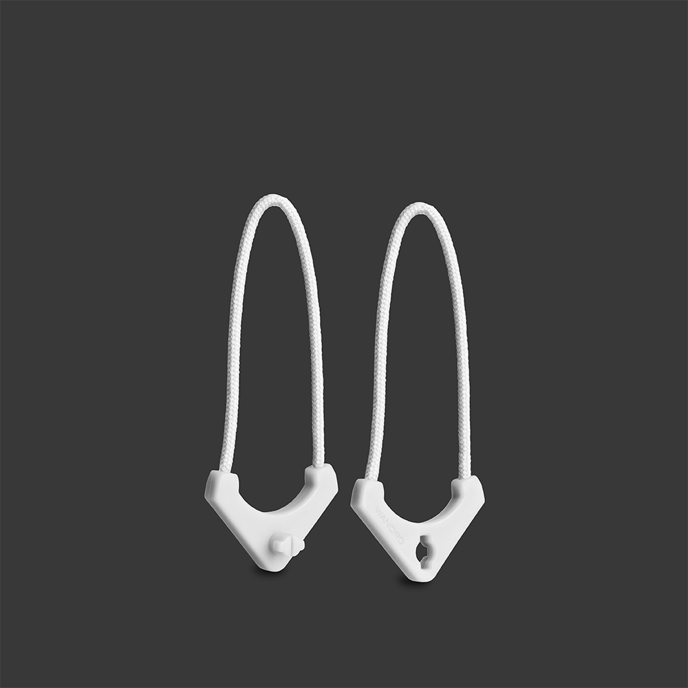 WANDRD WORRYLESS® Locking Zipper Pullers