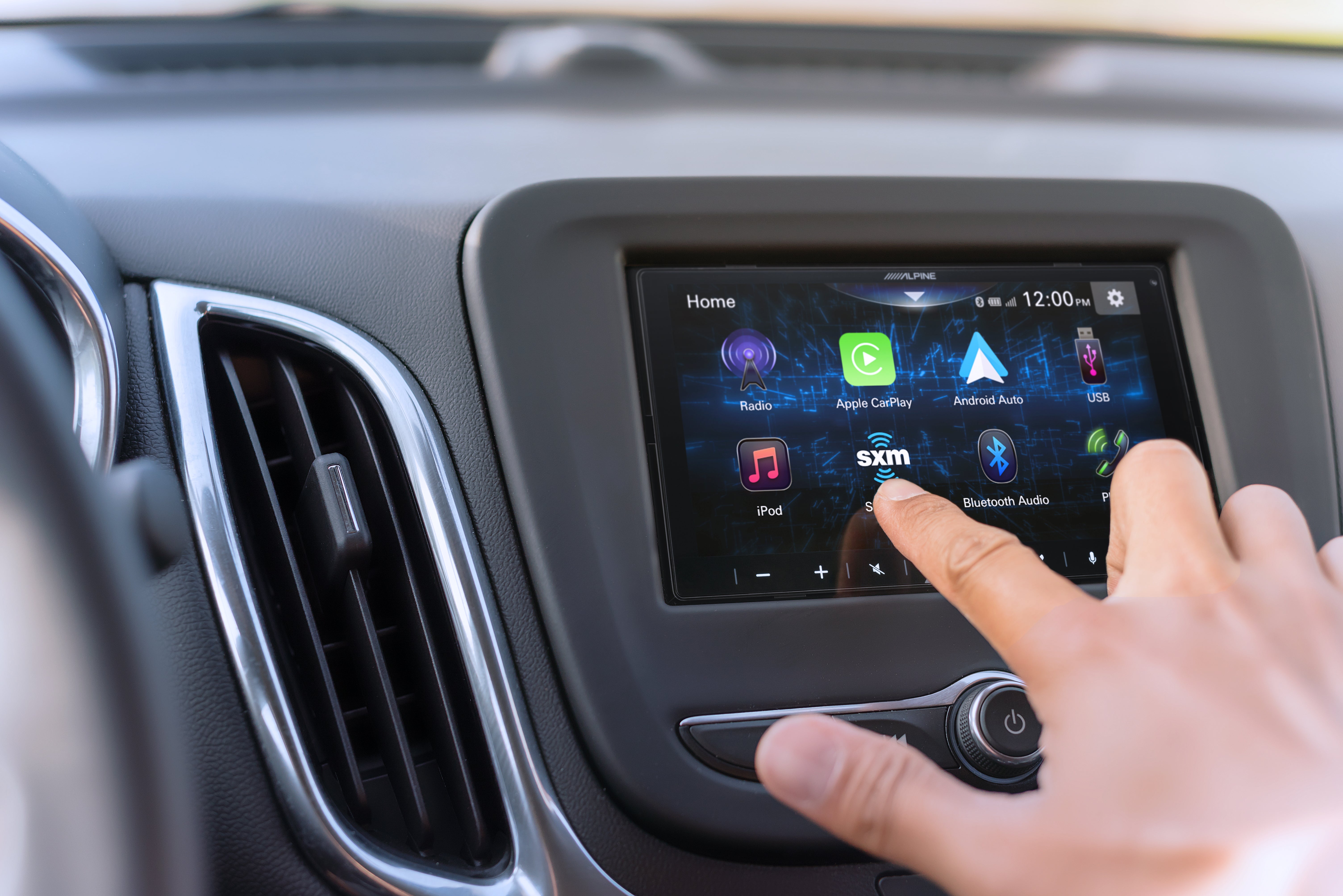 Alpine ILX-W670-S 7-inch Ultra Shallow-Chassis Digital Multimedia Rece