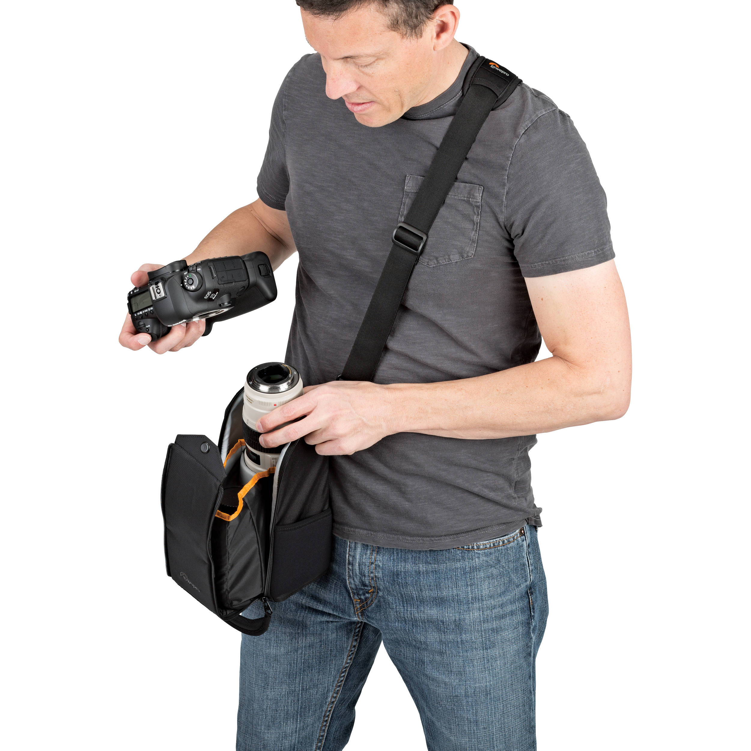 Échange d'objectif Lowepro Protactic 200 AW